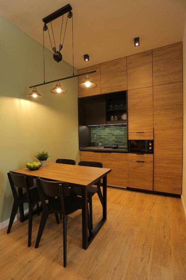 Bonanza Apartments นิส ภายนอก รูปภาพ