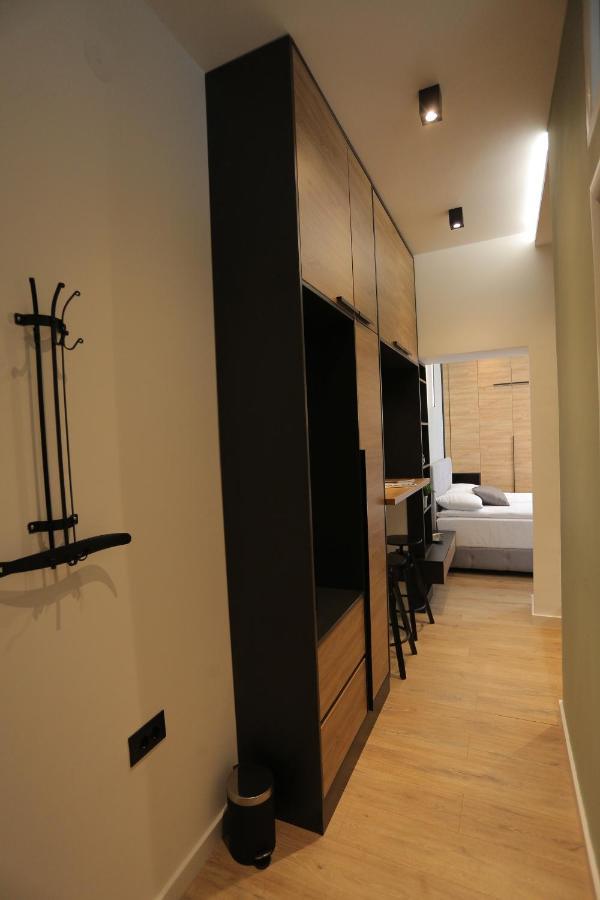 Bonanza Apartments นิส ภายนอก รูปภาพ