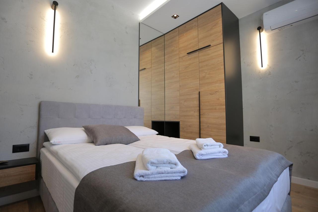 Bonanza Apartments นิส ภายนอก รูปภาพ