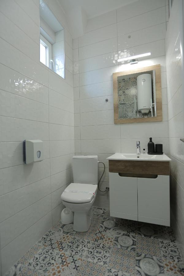 Bonanza Apartments นิส ภายนอก รูปภาพ
