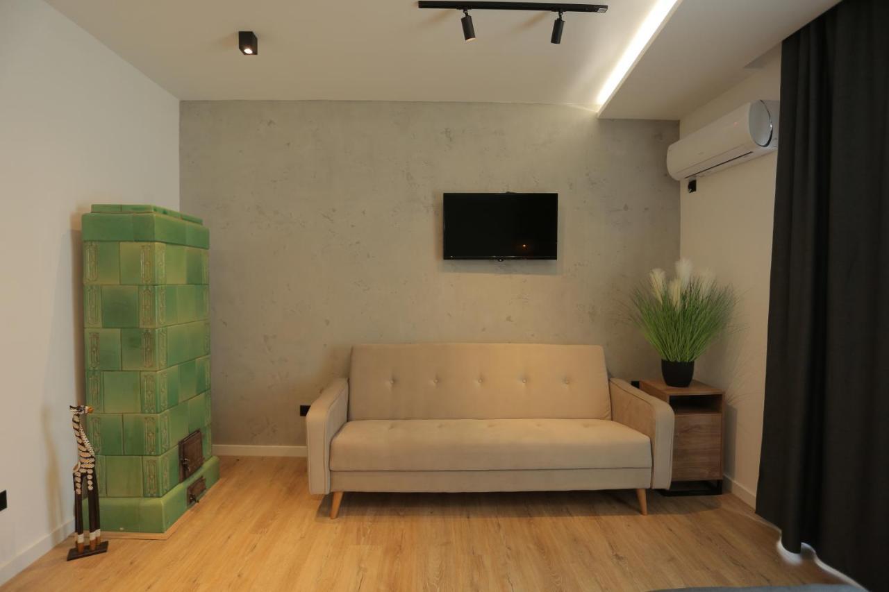 Bonanza Apartments นิส ภายนอก รูปภาพ