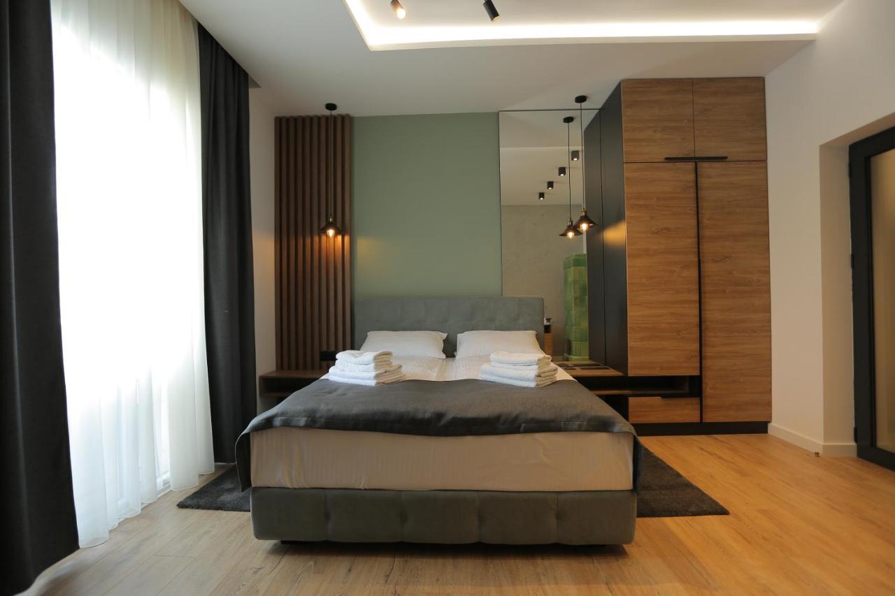 Bonanza Apartments นิส ภายนอก รูปภาพ